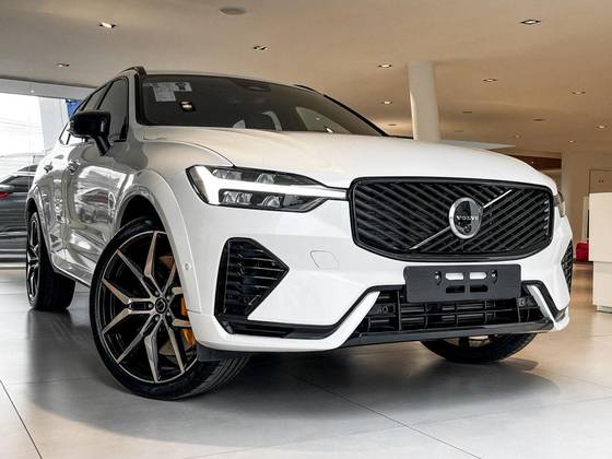 VOLVO XC60 2.0 T8 PHEV POLESTAR ENGINEERED AWD GEARTRONIC
